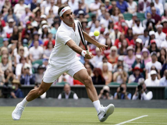 Federer ngược dòng thắng trận đầu Wimbledon 2019
