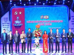 Hà Nội kỷ niệm 65 năm ngày truyền thống Hội LHTN Việt Nam,  Tuyên dương Thanh niên sống đẹp và trao giải thưởng 15/10