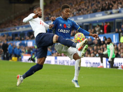 Tottenham bị Everton cầm hòa ngày HLV Conte trở lại Ngoại hạng Anh
