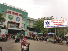 Nhân viên y tế bệnh viện quận Bình Tân tham gia chống dịch với nhiệt huyết và sức khỏe của tuổi trẻ