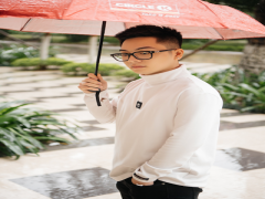 Hot boy Trương Hoài Nam: Từ bỏ vị trí giám đốc để theo đuổi đam mê làm nghệ thuật