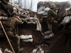 Lập trường phức tạp của Ukraine về lệnh ngừng bắn với Nga