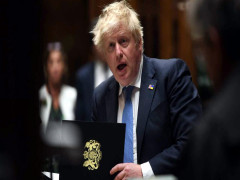 Thủ tướng Anh Boris Johnson vượt qua cuộc bỏ phiếu tín nhiệm