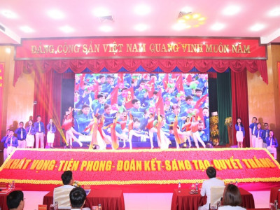 Tuổi tẻ tổng công ty Tân cảng Sài Gòn - Khát vọng, tiên phong, đoàn kết, sáng tạo, quyết thắng