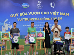 Vinamilk và Quỹ sữa Vươn cao Việt Nam cùng trẻ em vui tết Trung Thu