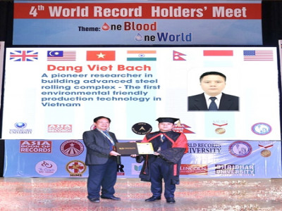 Doanh nhân Đặng Việt Bách vinh dự được nhận danh hiệu Tiến sĩ danh dự của Viện Đại học kỷ lục thế giới (WRU)