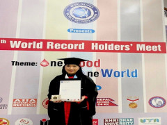 Tiến sỹ Huỳnh Tiểu Hương được vinh danh tại chương trình “Hội ngộ kỷ lục thế giới lần thứ 4