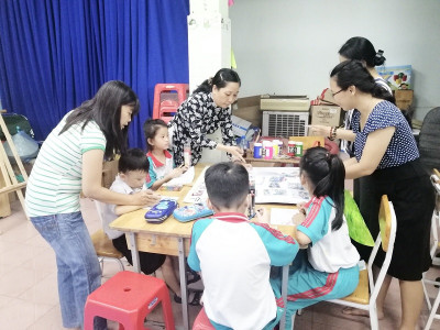 Học sinh Trường Tiểu học Chương Dương sôi nổi tham gia các hoạt động chào mừng Ngày Nhà giáo Việt Nam