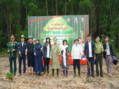 Chương trình trồng cây “Hành động vì một Việt Nam xanh”  tại huyện Cam Lộ, tỉnh Quảng Trị