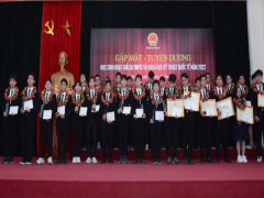 Tự hào với những tấm huy chương, khẳng định vị thế giáo dục Việt Nam