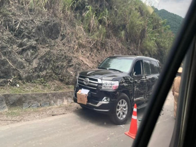 Video: Tai nạn liên hoàn giữa 4 ô tô tại dốc Cun khiến SUV tiền tỷ Toyota Land Cruiser bẹp dúm sườn xe