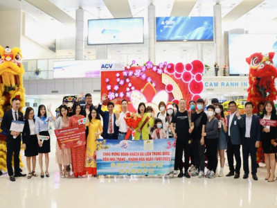 Khách du lịch Trung Quốc bắt đầu trở lại Khánh Hòa