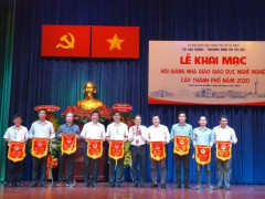 Giáo viên Trường Trung cấp Nguyễn Hữu Cảnh tham gia Hội giảng giáo dục nghề nghiệp cấp Thành phố năm 2020