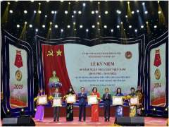 Ngành Giáo dục Thủ đô kỷ niệm 40 năm ngày Nhà giáo Việt Nam, tuyên dương điển hình tiên tiến, nhà giáo tiêu biểu