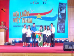 Chương trình giao lưu nghệ thuật, gặp gỡ nhân chứng lịch sử mang tên “Nối liền Việt Nam” nhân kỉ niệm 48 năm Ngày Giải phóng miền Nam, thống nhất đất nước