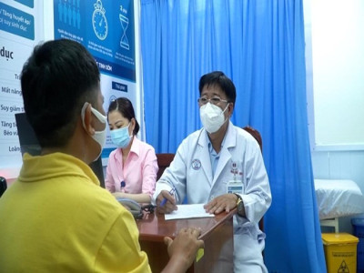 Điều trị thành công cho trường hợp đầu tiên tại Việt Nam bị ung thư tinh hoàn ẩn ở bệnh nhân lưỡng giới thật thể khảm
