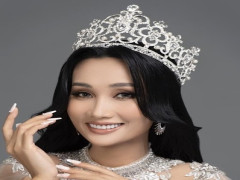 Hoa hậu Huỳnh Thi: “Tôi ăn chay trường để cầu tuổi thọ cho ông bà ngoại”