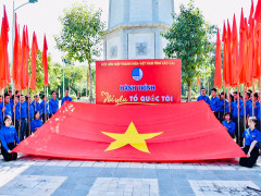 Tăng cường giáo dục chủ nghĩa yêu nước, lịch sử Đảng cộng sản Việt Nam cho học sinh, sinh viên trong các trường THPT và chuyên nghiệp trên địa bàn tỉnh Lào Cai