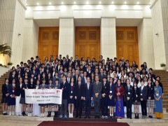 Phó Thủ tướng Trần Lưu Quang chia sẻ vốn sống với học sinh Việt Nam, Nhật Bản