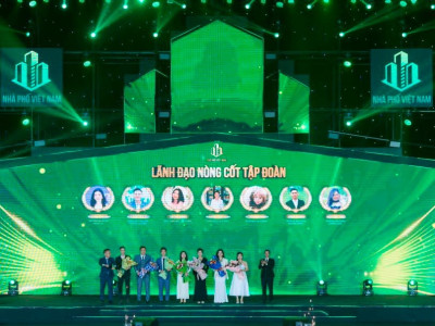 Hơn 10 nghìn khán giả tại Hà Nội “cháy” hết mình trong “Hành trình hội tụ”