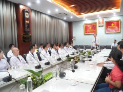 Bí Thư Thành ủy TPHCM Nguyễn Văn Nên thăm và chúc tết bệnh viện Chợ Rẫy
