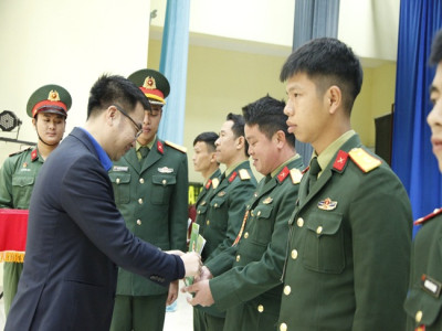 Bí thư Trung ương Đoàn dự  Lễ phát động Tháng Thanh niên với Tuổi trẻ Quân đội