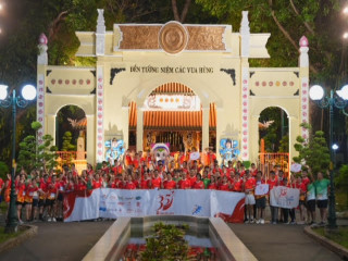 Hơn 350 người Saigon Co.op chinh phục đường đua marathon lúc rạng sáng mừng thành lập đơn vị