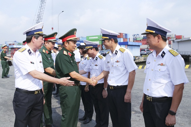 Đoàn công tác Bộ Tổng Tham mưu thăm, làm việc tại Tổng công ty Tân cảng Sài Gòn