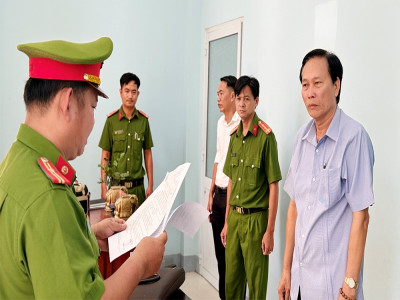 Thêm một Phó chủ tịch thành phố Long Xuyên bị bắt