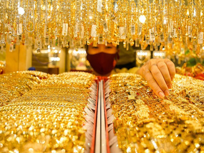 Giá vàng hôm nay 12-4: Vàng thế giới tăng mạnh, trong nước giảm về quanh mức 84 triệu đồng/lượng