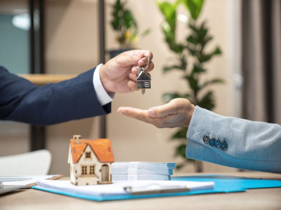 Kích cầu tín dụng bất động sản: Ưu đãi chồng ưu đãi