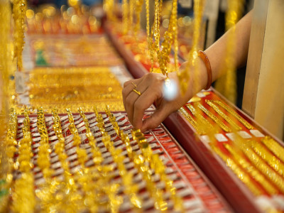 Giá vàng hôm nay 15-5: Tiếp đà giảm về quanh 89 triệu đồng/lượng